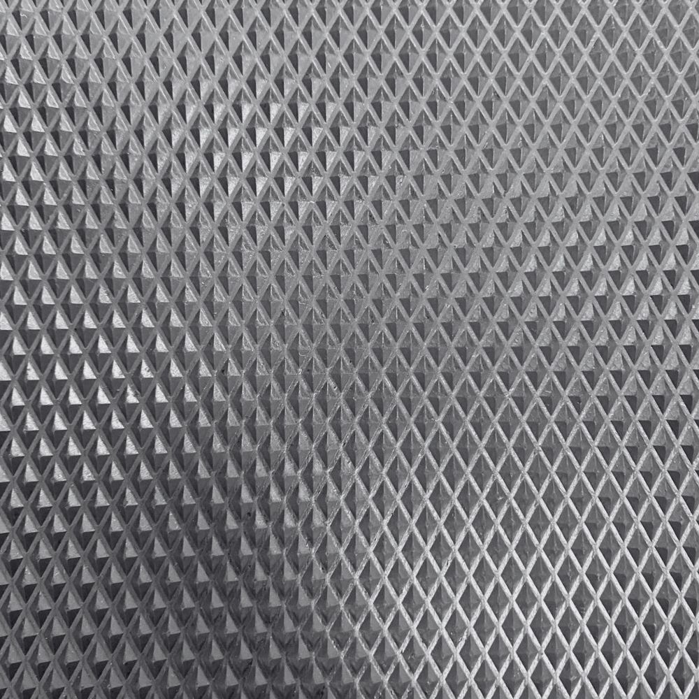 Emeral Rubber Matting Roll – Black Spike Rubber Flooring - Image 4